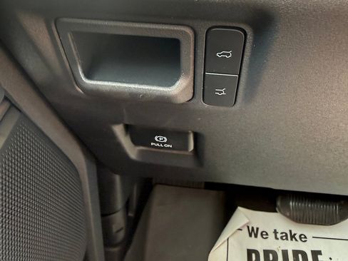 New 2026 Ford Expedition Active RWD image 15