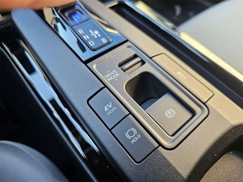 New 2026 Toyota Prius LE image 33