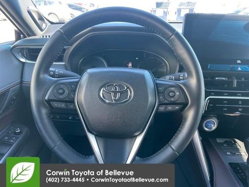 Used 2021 Toyota Venza Limited image 22