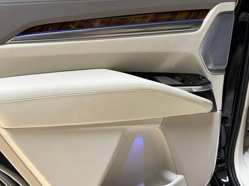 Certified 2025 Cadillac Escalade Sport Platinum image 48