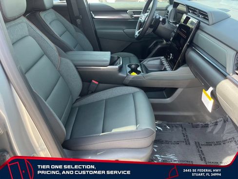 New 2026 GMC Terrain AT4 w/ Convenience Package III AWD/4WD image 19