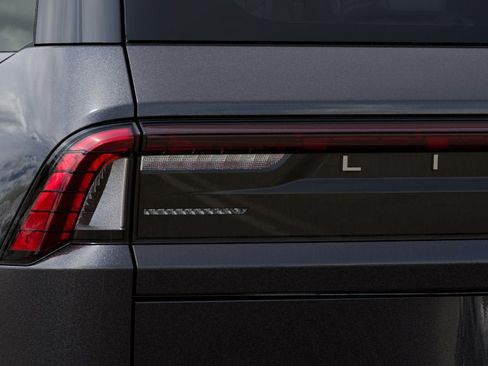 New 2027 Lincoln Navigator Reserve w/ Jet Appearance Package AWD/4WD image 21