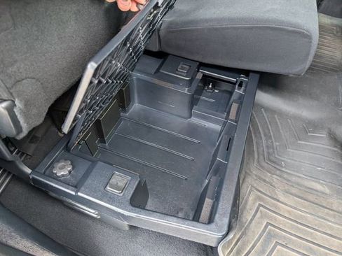 Used 2013 Toyota Tundra 4x4 Double Cab w/ Tow Pkg image 27