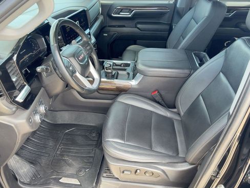 Used 2023 GMC Sierra 1500 Elevation w/ Elevation Premium Package image 5