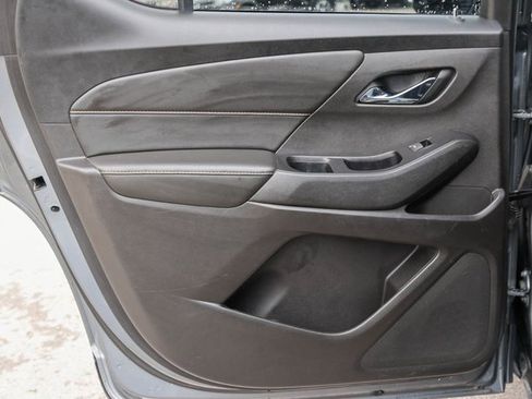 Used 2018 Chevrolet Traverse LT w/ LPO, Cargo Package image 11