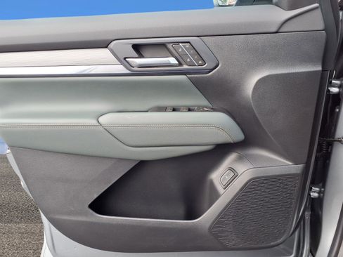 New 2026 GMC Terrain AT4 w/ Convenience Package III AWD/4WD image 17