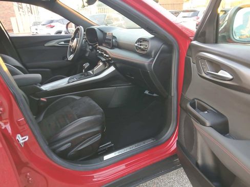 Used 2024 Dodge Hornet GT image 10