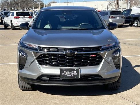 Used 2025 Chevrolet Trax RS image 9