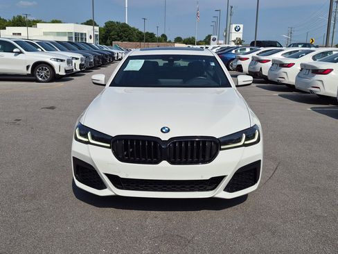 Used 2022 BMW 530i w/ M Sport Package RWD image 8