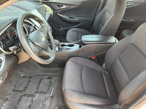 Used 2023 Chevrolet Malibu LT image 5