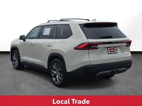 Certified 2024 Toyota Grand Highlander AWD image 9