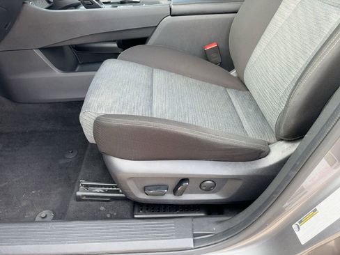 Used 2023 Nissan Rogue SV image 14