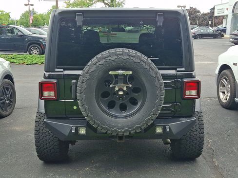 Certified 2019 Jeep Wrangler Sport AWD/4WD image 5