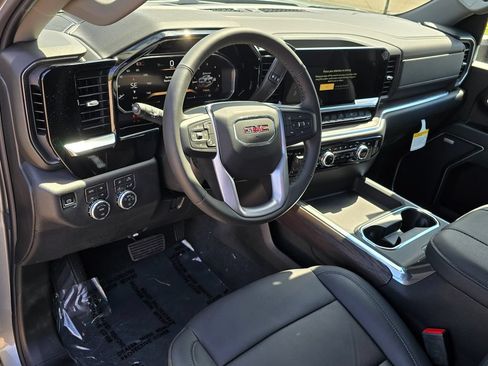 Certified 2026 GMC Sierra 3500 SLT w/ SLT Premium Package AWD/4WD image 18