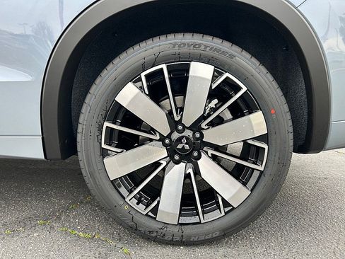 New 2026 Mitsubishi Outlander SEL image 8
