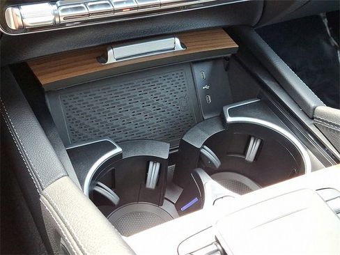 Used 2025 Mercedes-Benz GLS 450 4MATIC image 21