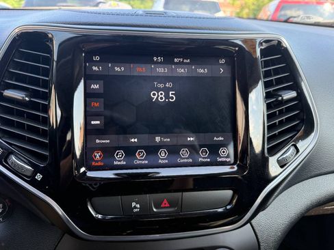 Used 2020 Jeep Cherokee Limited AWD/4WD image 24