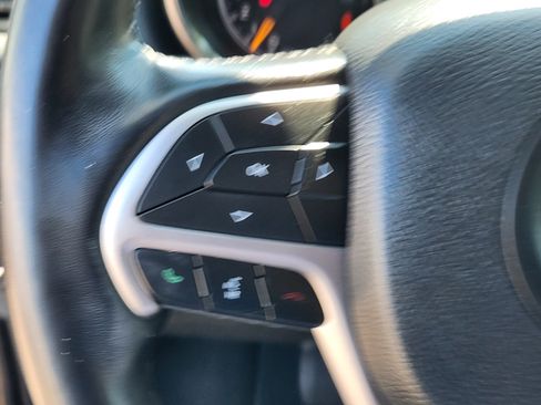 Used 2021 Jeep Grand Cherokee Limited AWD/4WD image 24