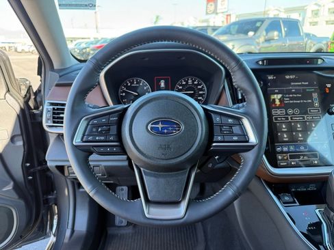 Used 2025 Subaru Outback Touring image 25