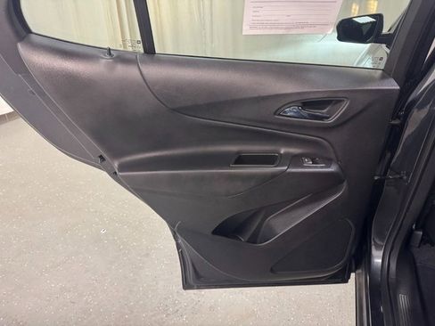 Used 2022 Chevrolet Equinox LT image 17