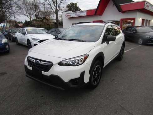 Used 2021 Subaru Crosstrek 2.0i image 1