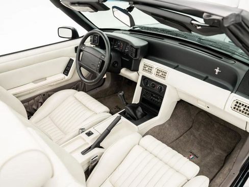 Used 1990 Ford Mustang LX image 19