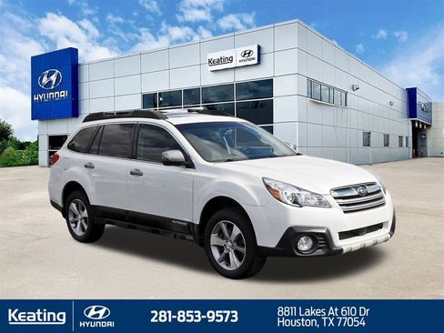Used 2013 Subaru Outback 3.6R Limited w/ Special Appearance Pkg image 3