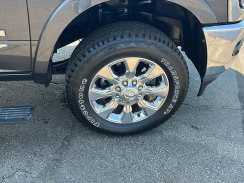 Used 2022 RAM 2500 Limited w/ Towing Technology Group AWD/4WD image 33