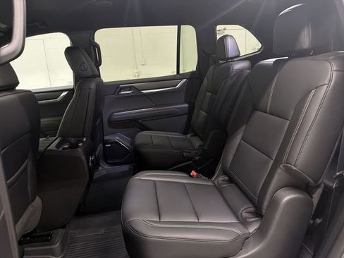 New 2026 GMC Acadia Elevation image 18