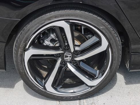 Used 2022 Honda Accord Sport image 12