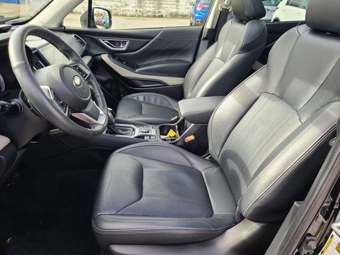 Used 2022 Subaru Forester Limited image 7