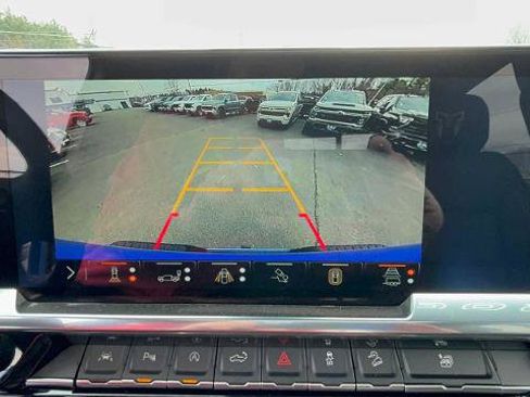 New 2025 Chevrolet Silverado 1500 RST AWD/4WD image 11