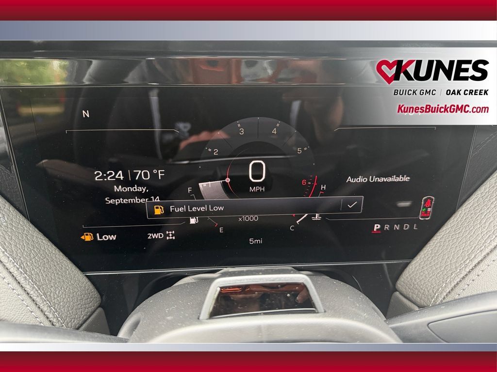 New 2026 GMC Yukon Denali w/ Denali Reserve Package AWD/4WD image 14