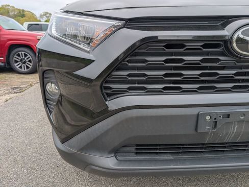 Used 2019 Toyota RAV4 XLE w/ Convenience Package AWD/4WD image 9
