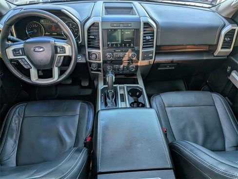 Used 2017 Ford F150 Lariat image 15