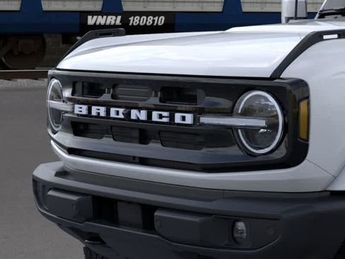 New 2025 Ford Bronco Outer Banks image 19