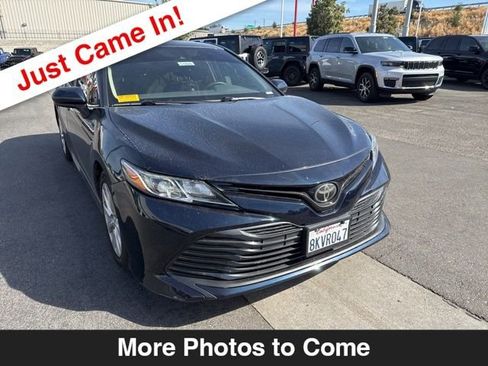 Used 2019 Toyota Camry LE image 8