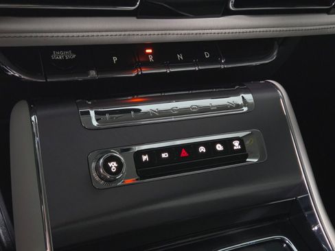 New 2026 Lincoln Aviator AWD image 27