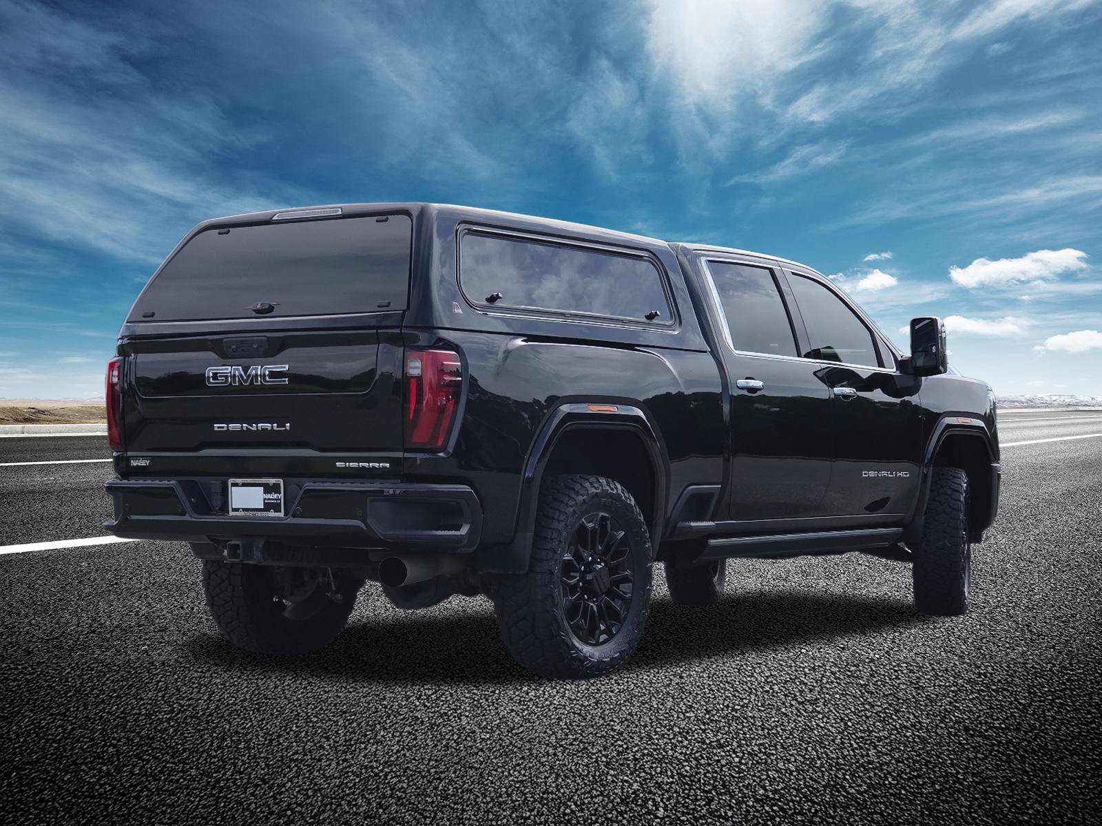 Used 2025 GMC Sierra 3500 Denali Ultimate AWD/4WD image 24