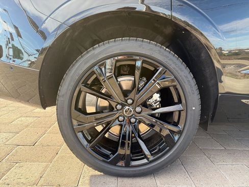 New 2026 Volvo XC60 B5 Ultra w/ Protection Package Premier AWD/4WD image 8