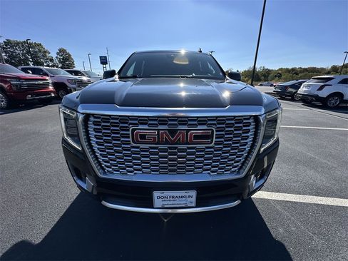 Used 2024 GMC Yukon Denali w/ Denali Reserve Package image 27