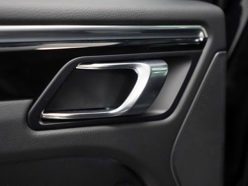 Used 2024 Porsche Macan S image 15