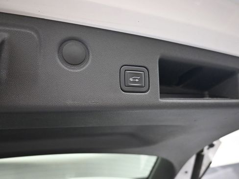 Used 2024 Chevrolet Equinox RS image 10