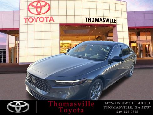 Used 2023 Honda Accord EX image 1