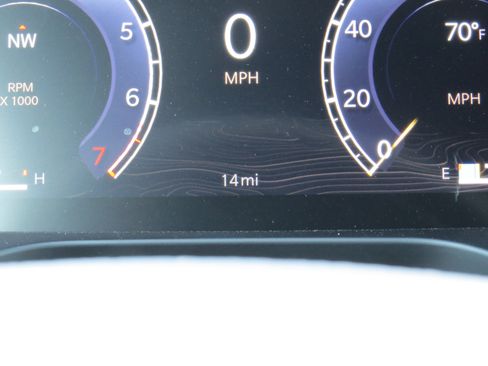 New 2025 Jeep Grand Cherokee Altitude image 25