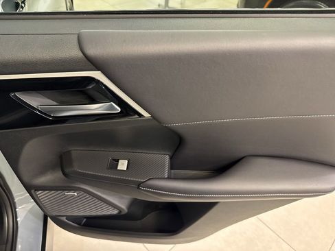 New 2026 Mitsubishi Outlander AWD image 39