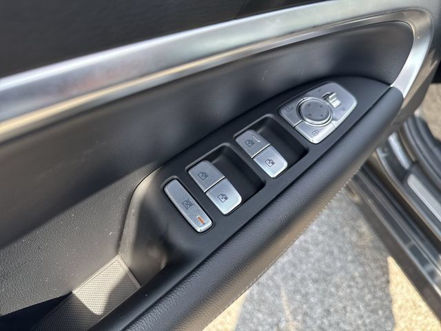 Used 2026 Genesis G70 2.5T AWD/4WD image 31
