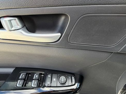Used 2021 Kia Sportage EX FWD image 25