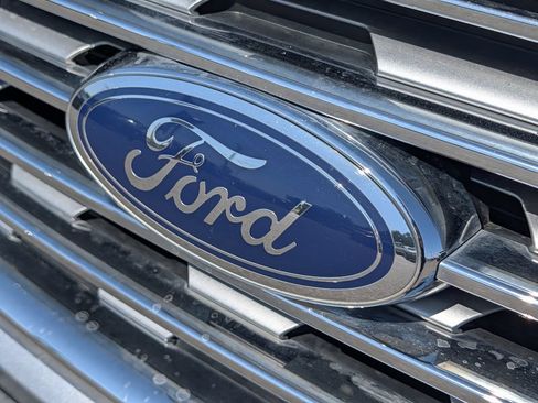 Used 2021 Ford Edge SEL FWD image 34