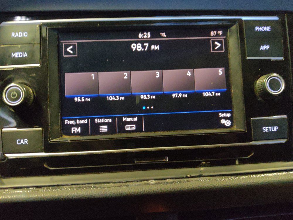 Used 2019 Volkswagen Jetta SE FWD image 25
